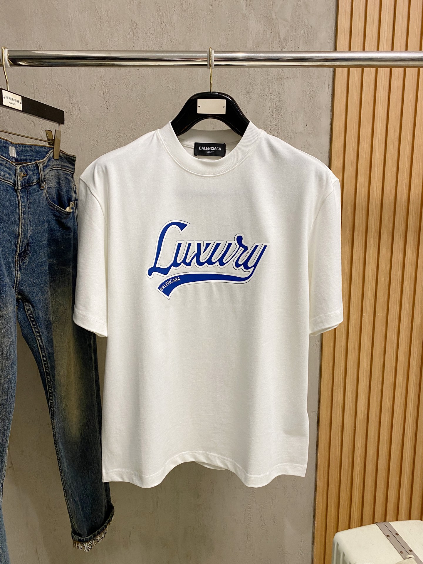 short sleeves